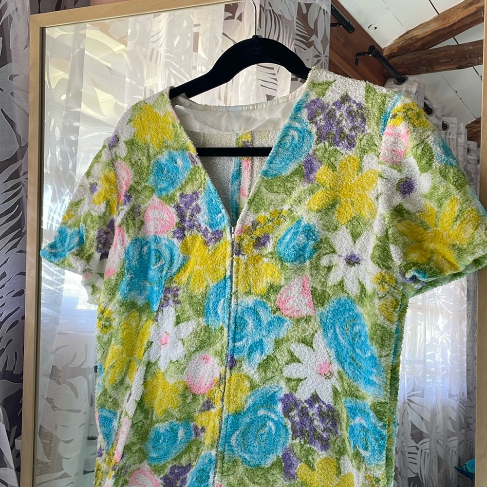 1970s terry cloth romper - psychedelic floral
